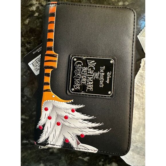 Loungefly Nightmare Before Christmas Tree String Lights Glow Zip Around Wallet - Picture 8 of 8